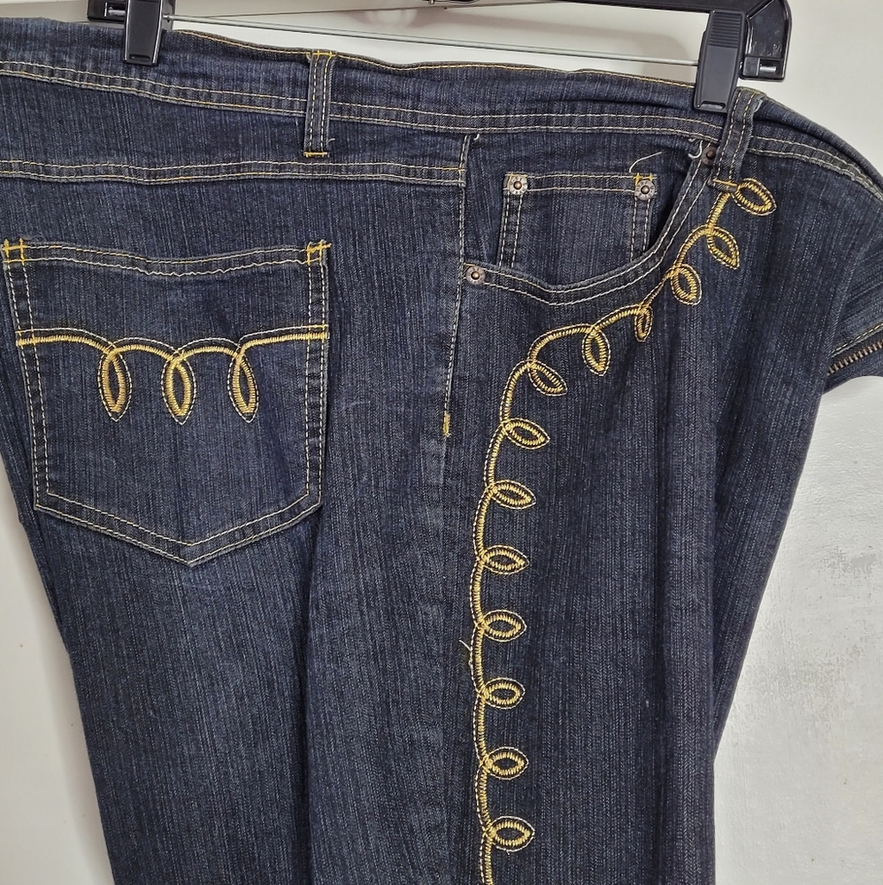 U-5 1 jeans - Picture 2 of 7